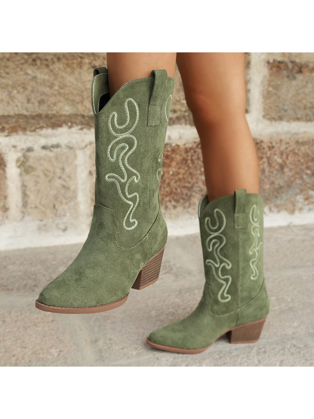 In Green Women Fashion Boots