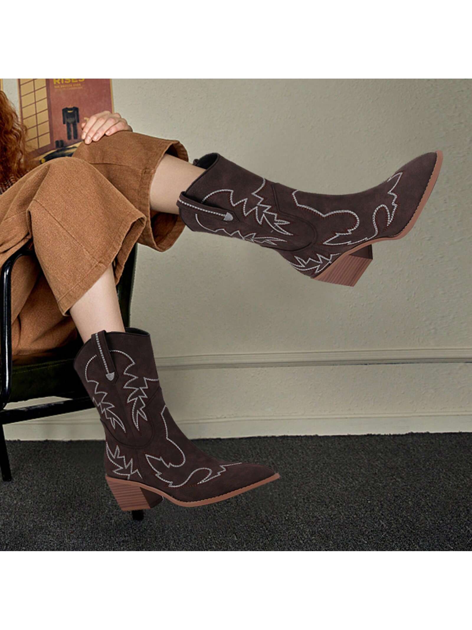 In Brown Women Mid-Calf Boots