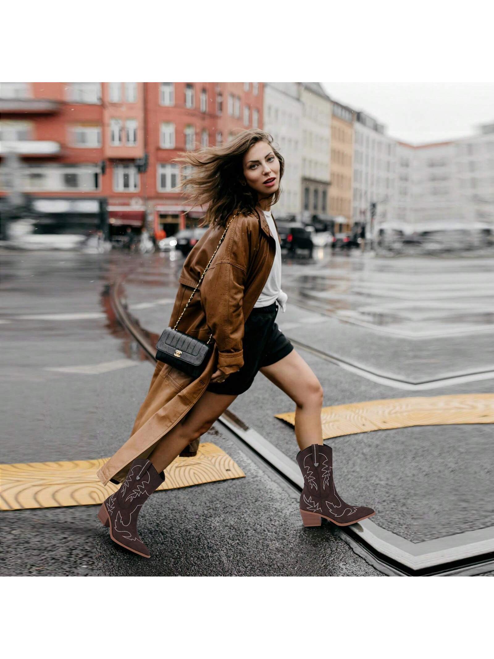 In Brown Women Mid-Calf Boots