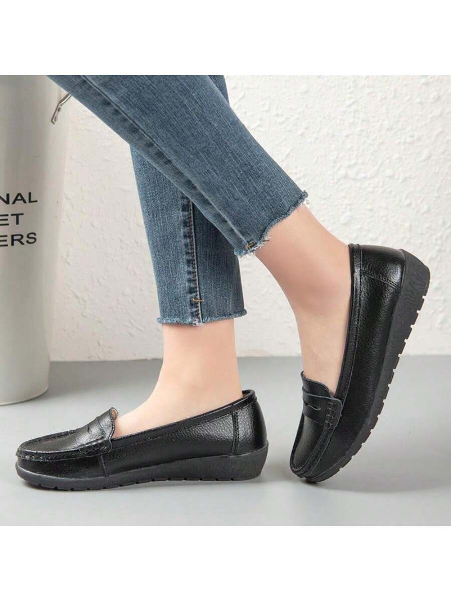 Women Flats Below $9.99