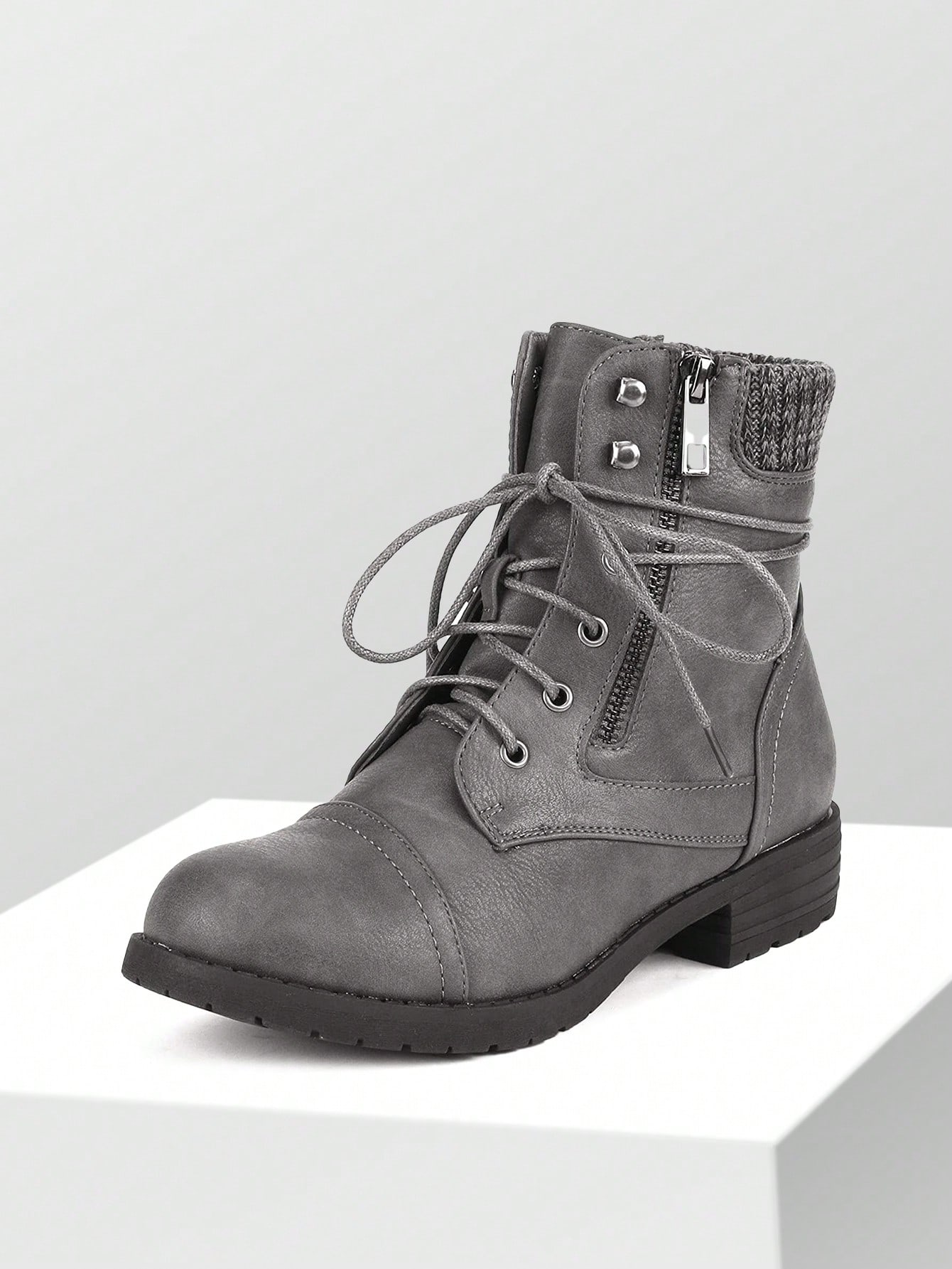 In Grey Women Ankle Boots & Booties