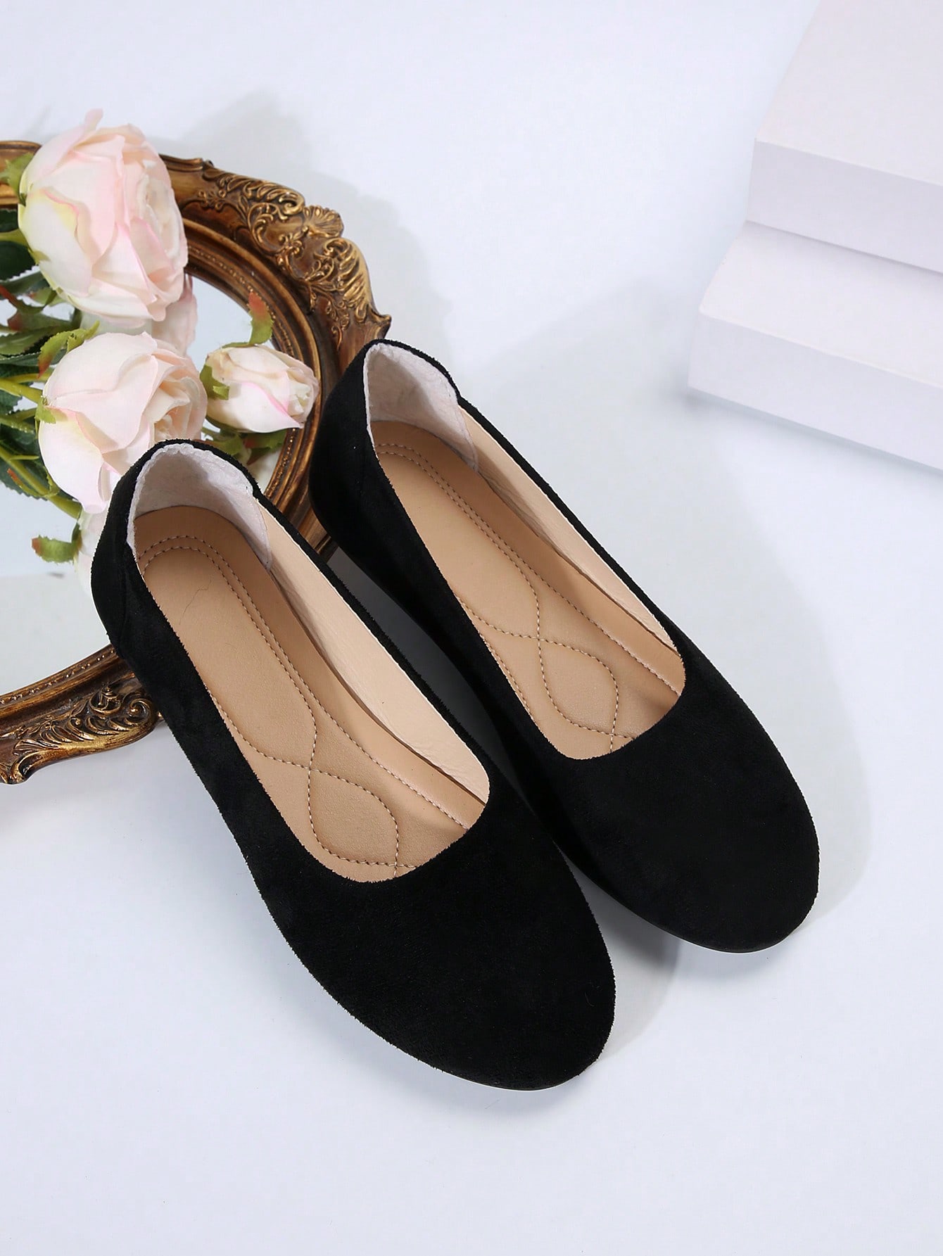 In Black Women Flats