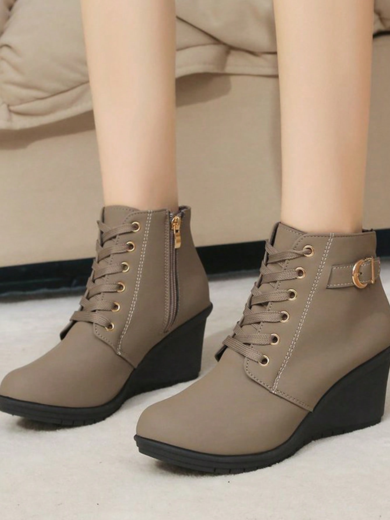 In Khaki Women Fashion Boots