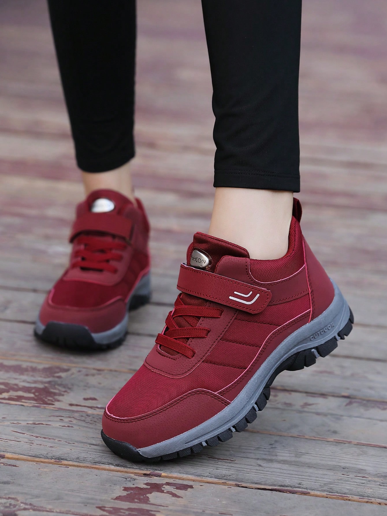 In Burgundy Women Shoes