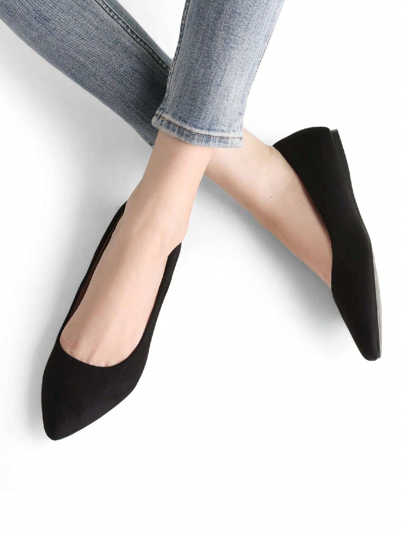 In Black and White Women Flats