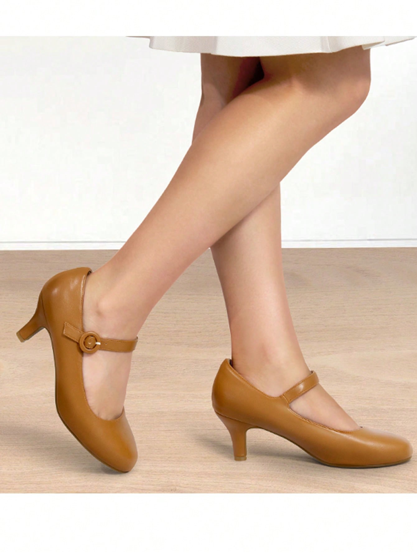 In Camel Women Pumps