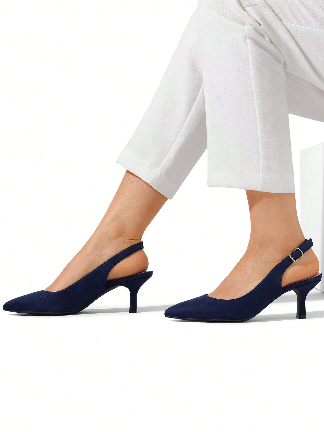 In Navy Blue Women Pumps