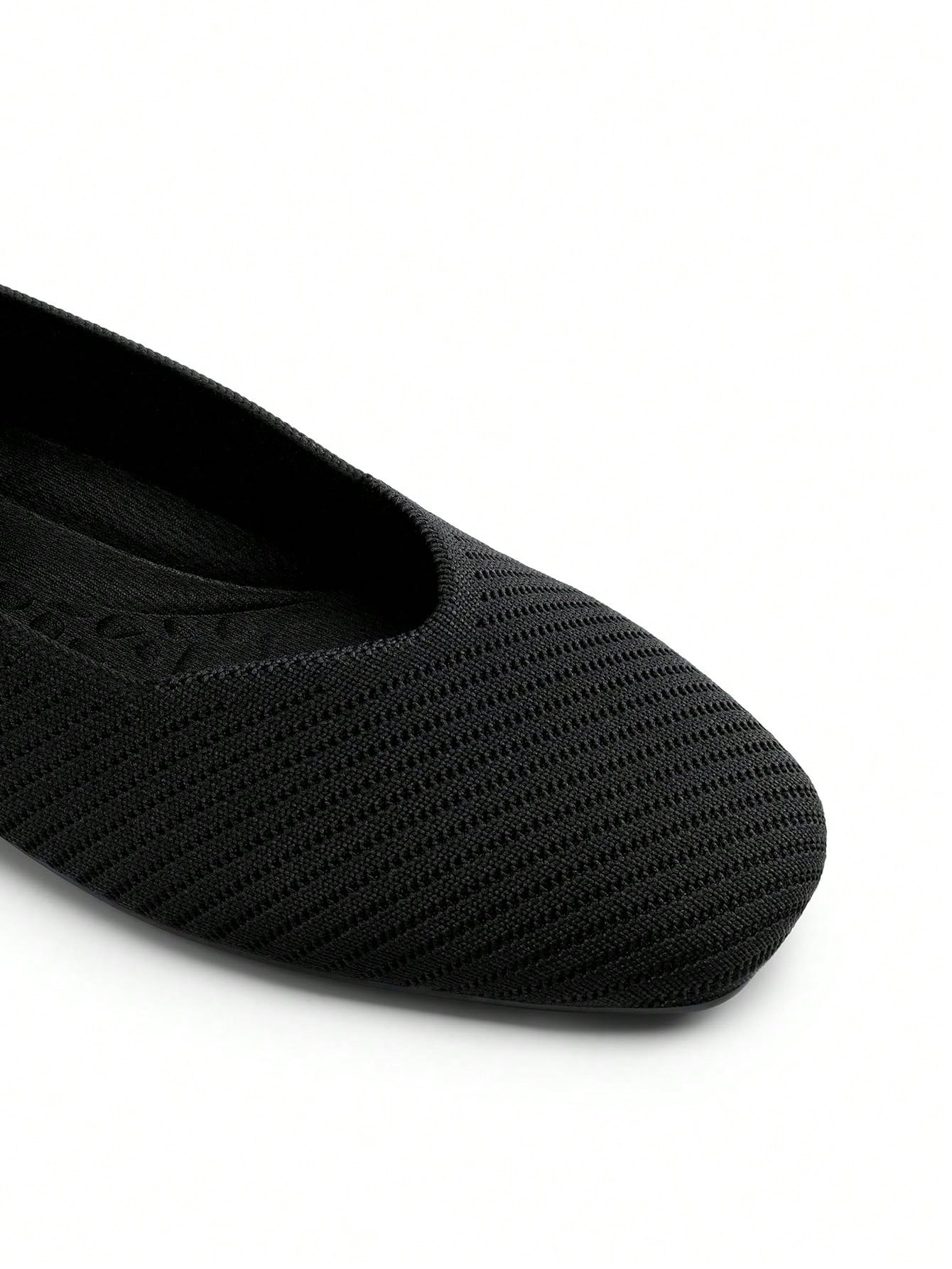 In Black and White Women Flats