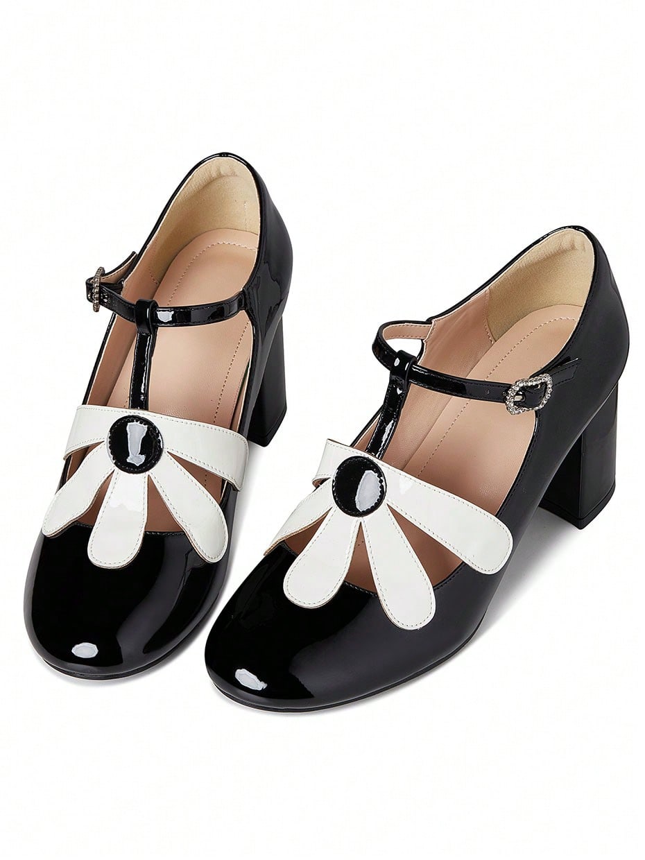 In Black and White Women Pumps