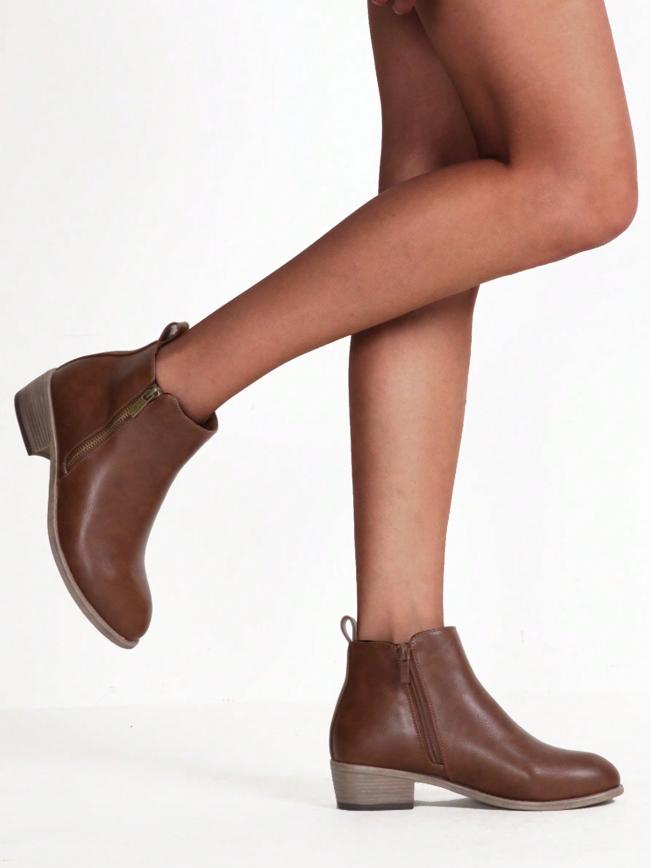 In Coffee Brown Women Fashion Boots