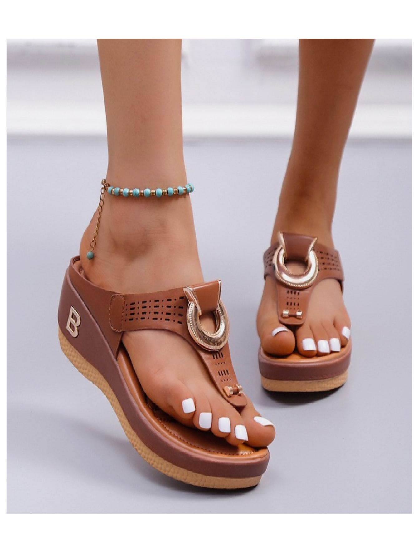 In Brown Women Flip-Flops