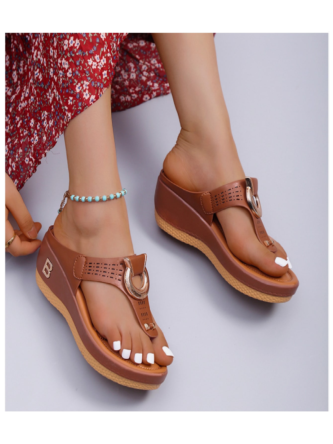 In Brown Women Flip-Flops