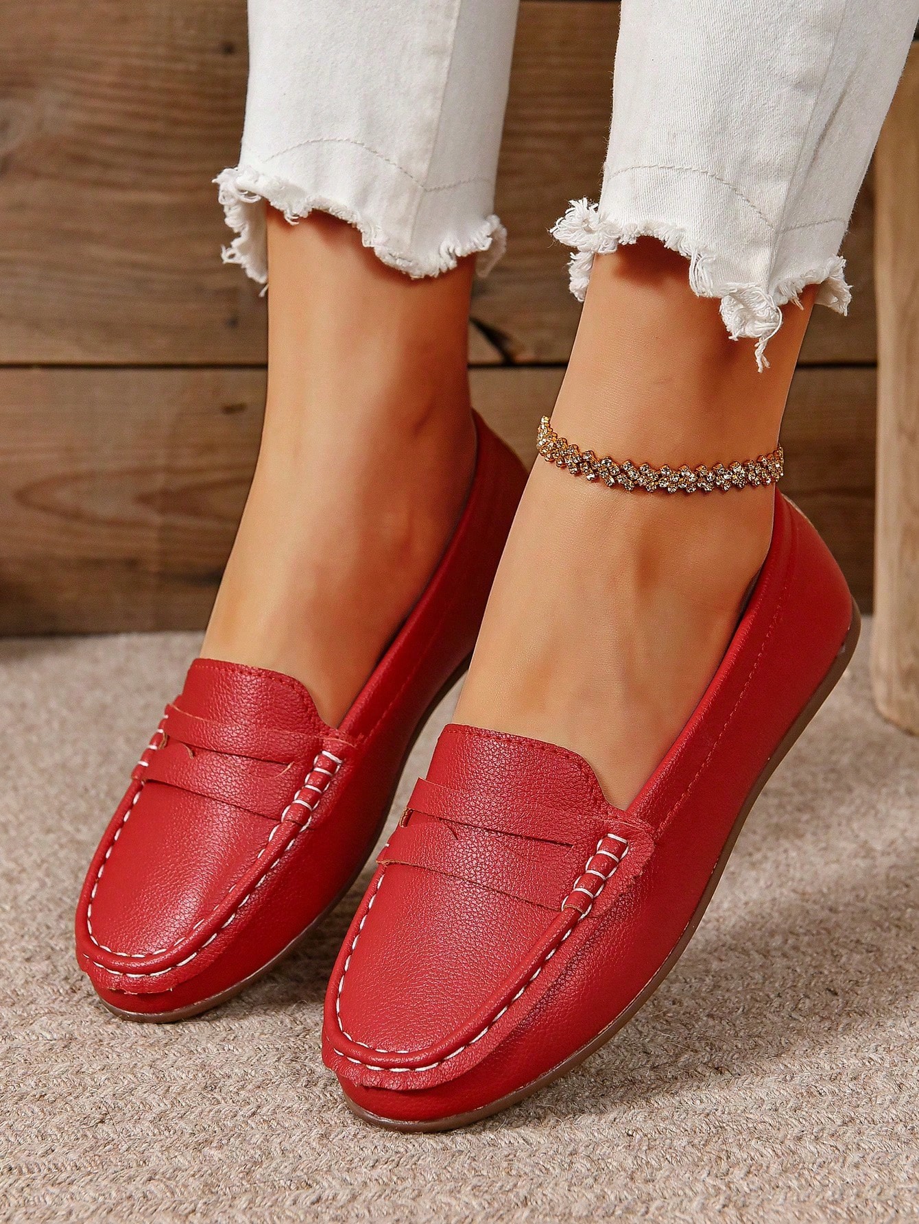 In Burgundy Women Flats