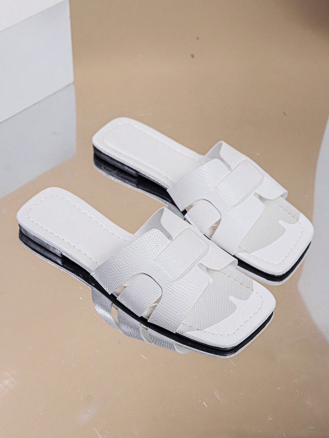 Teen Flat Sandals