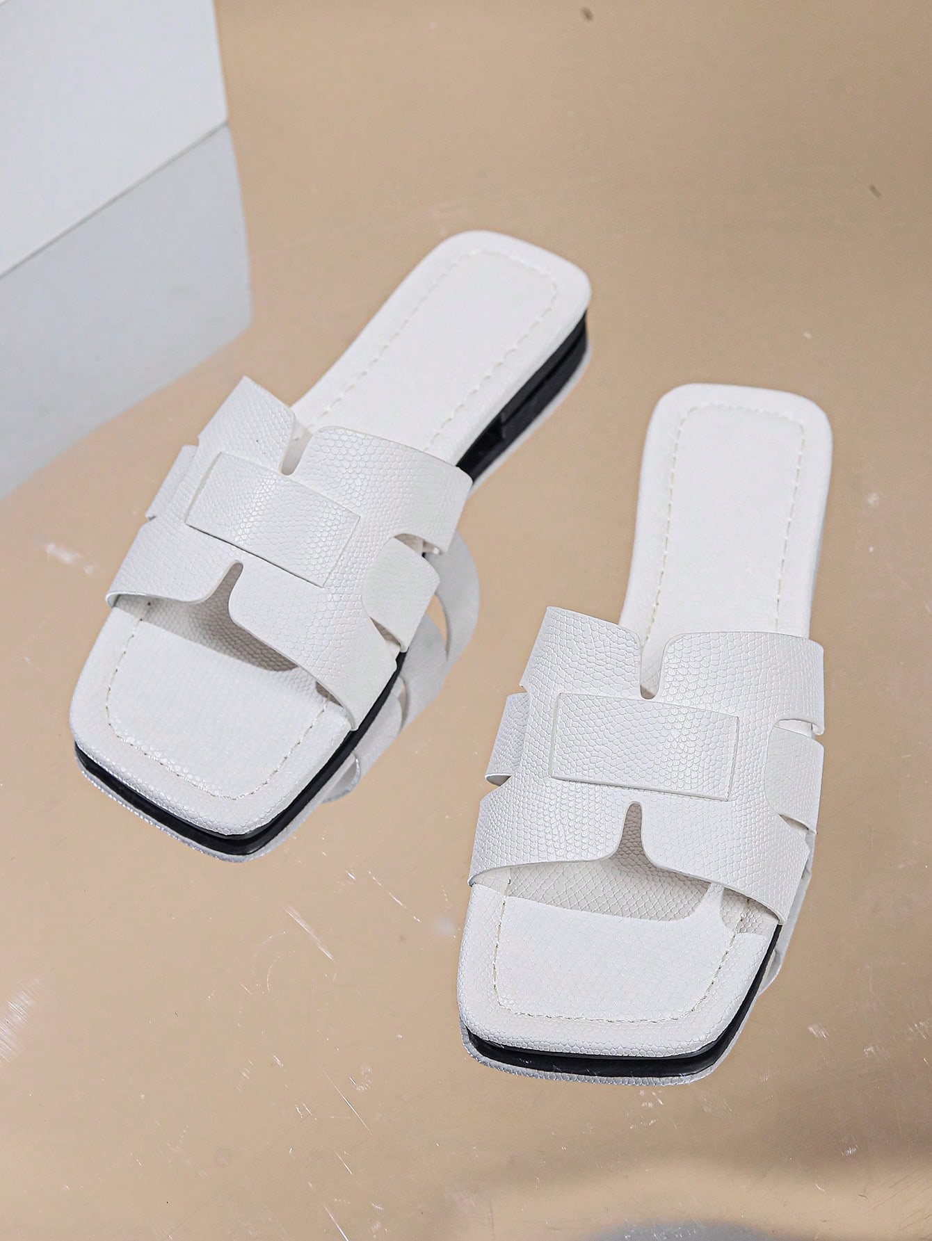 Teen Flat Sandals