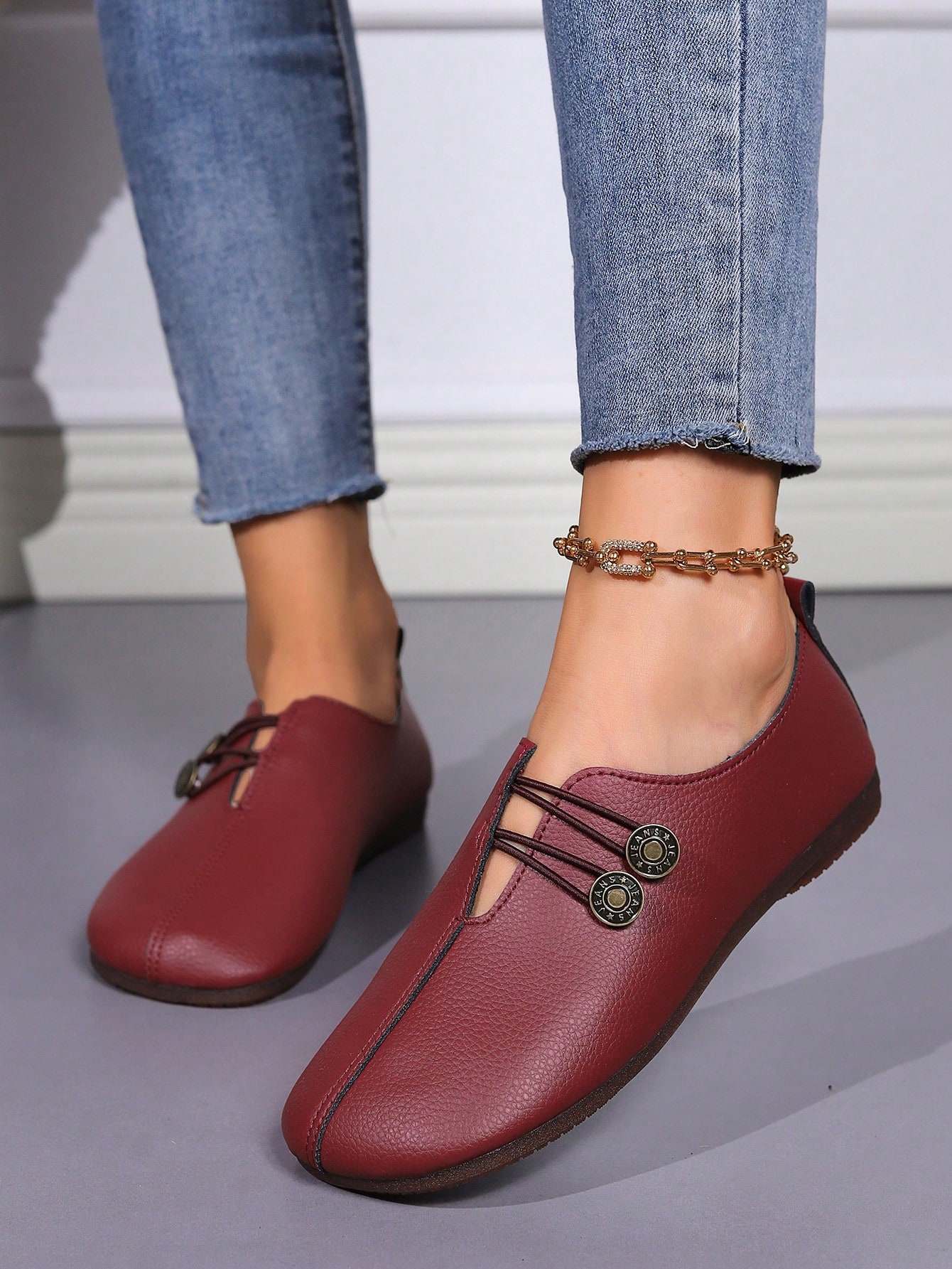 In Burgundy Women Flats