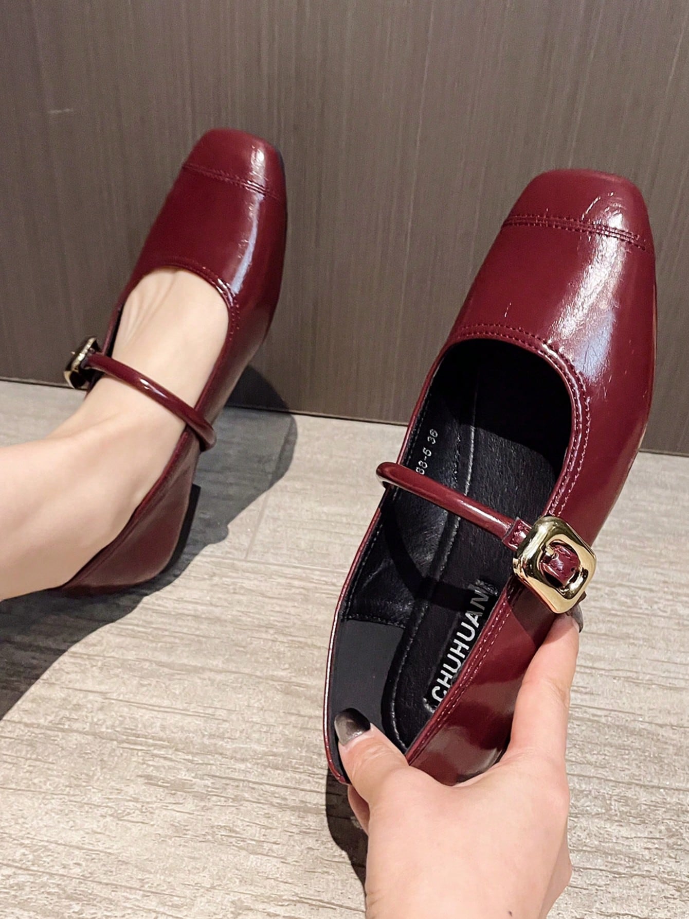 In Burgundy Women Flats