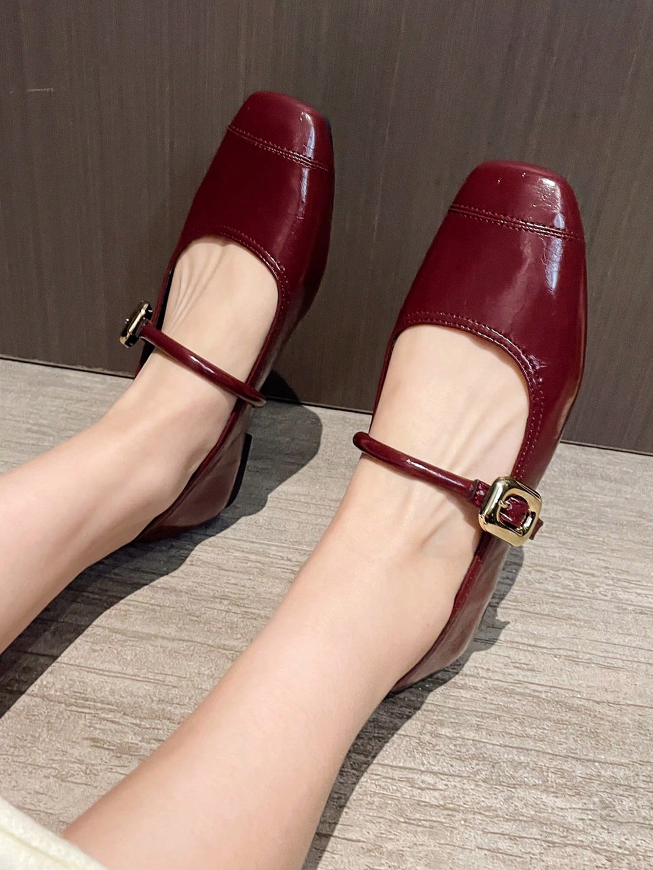 In Burgundy Women Flats