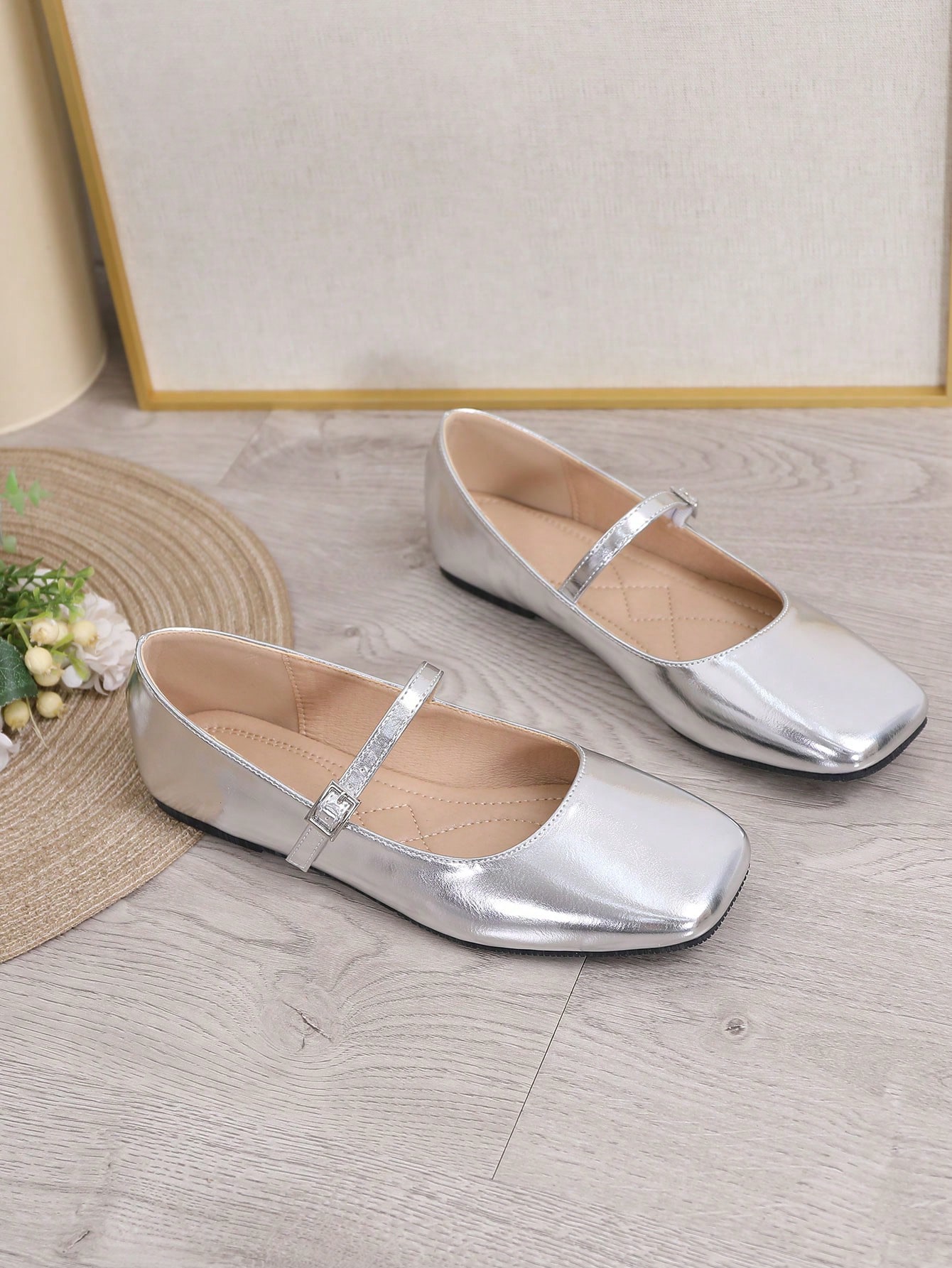 In Silver Women Flats