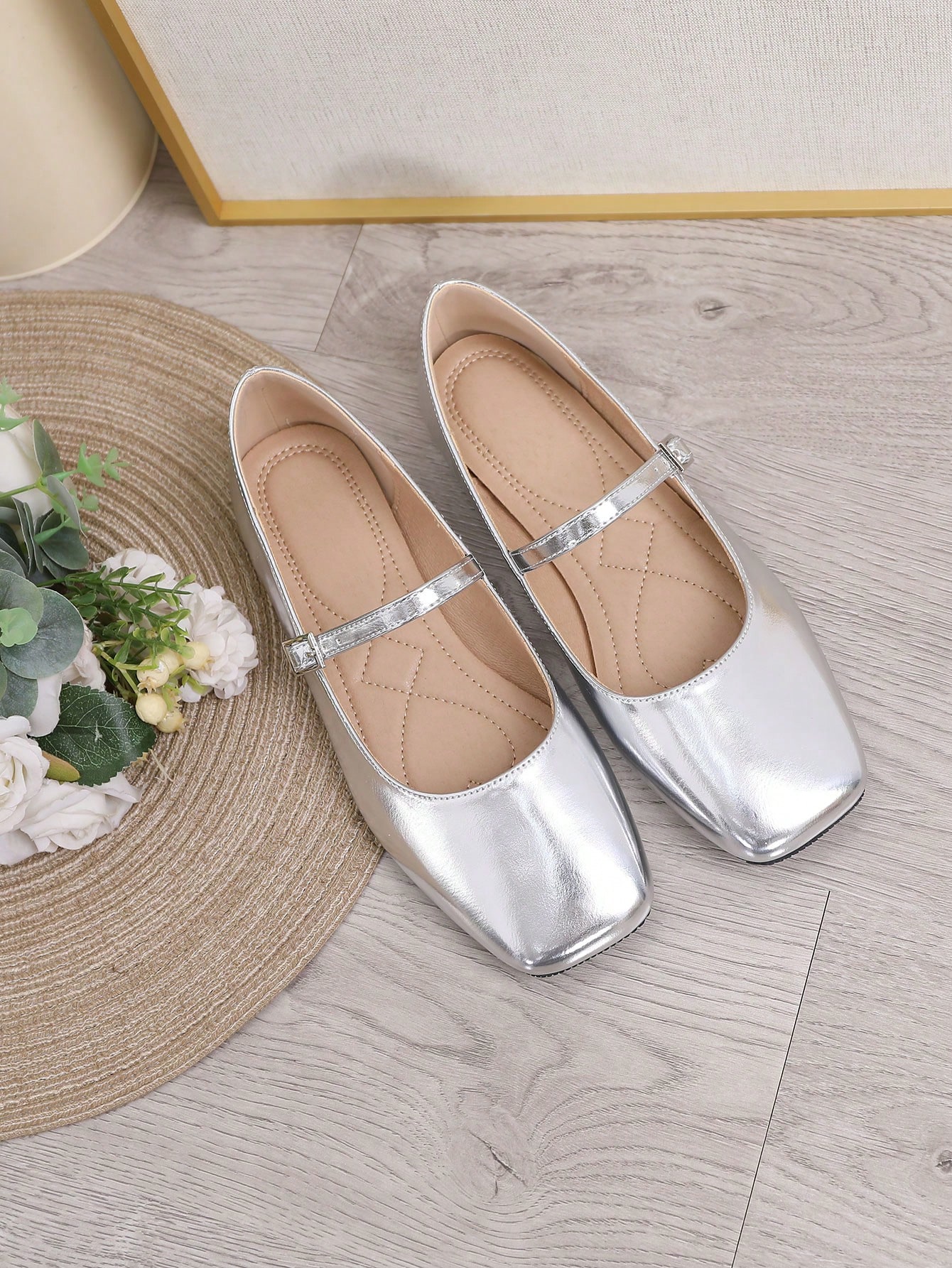 In Silver Women Flats