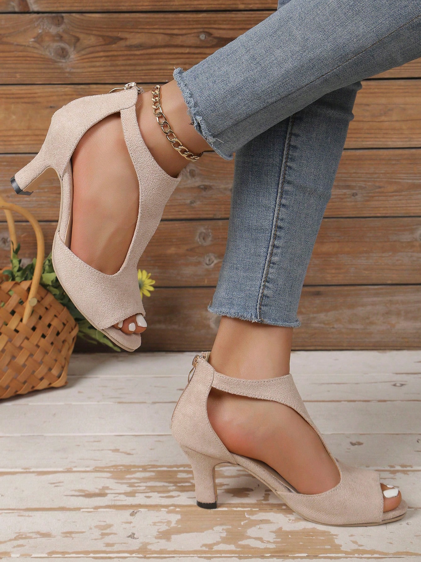 In Beige Women Heeled Sandals