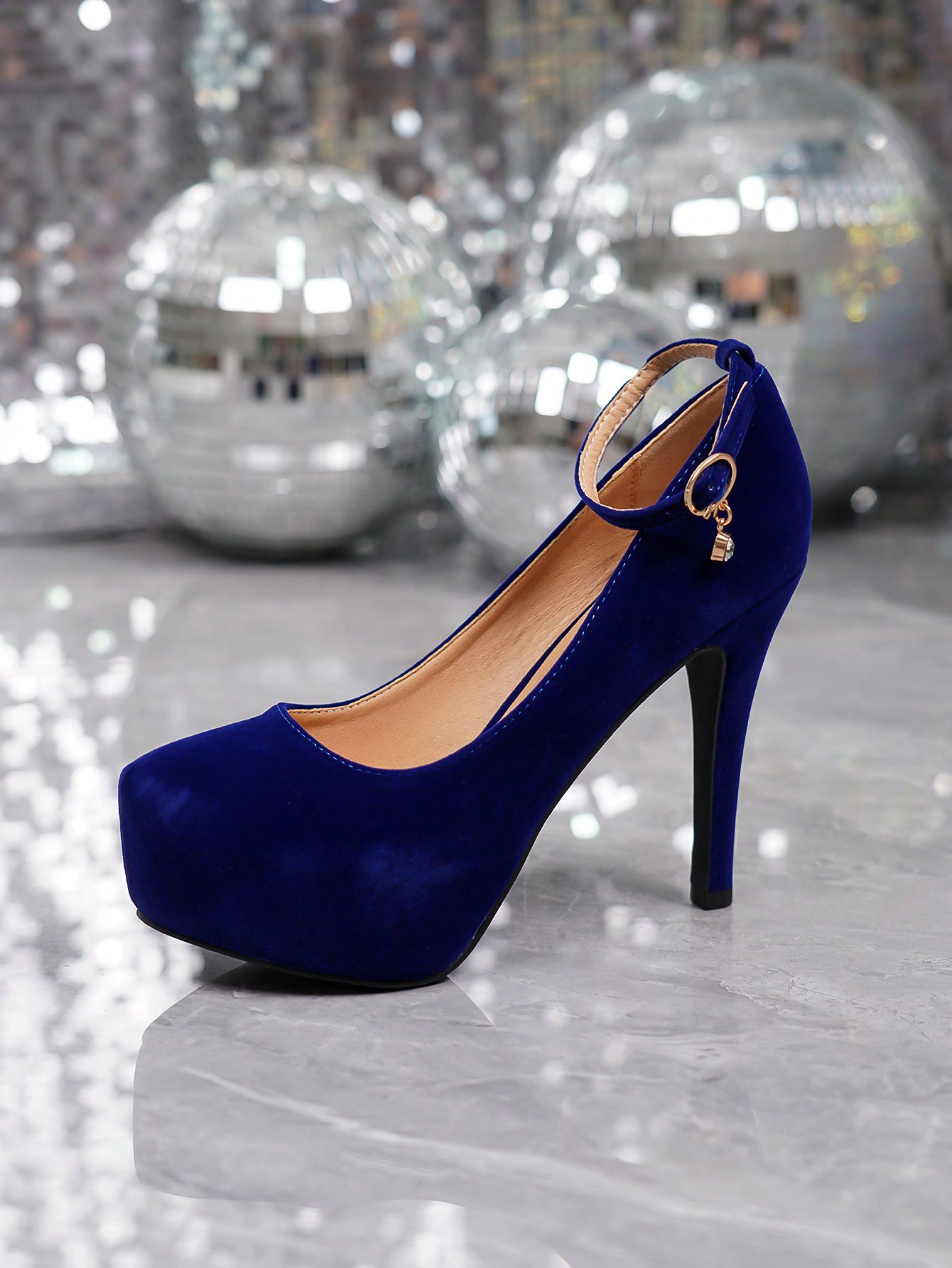 In Blue Women Pumps