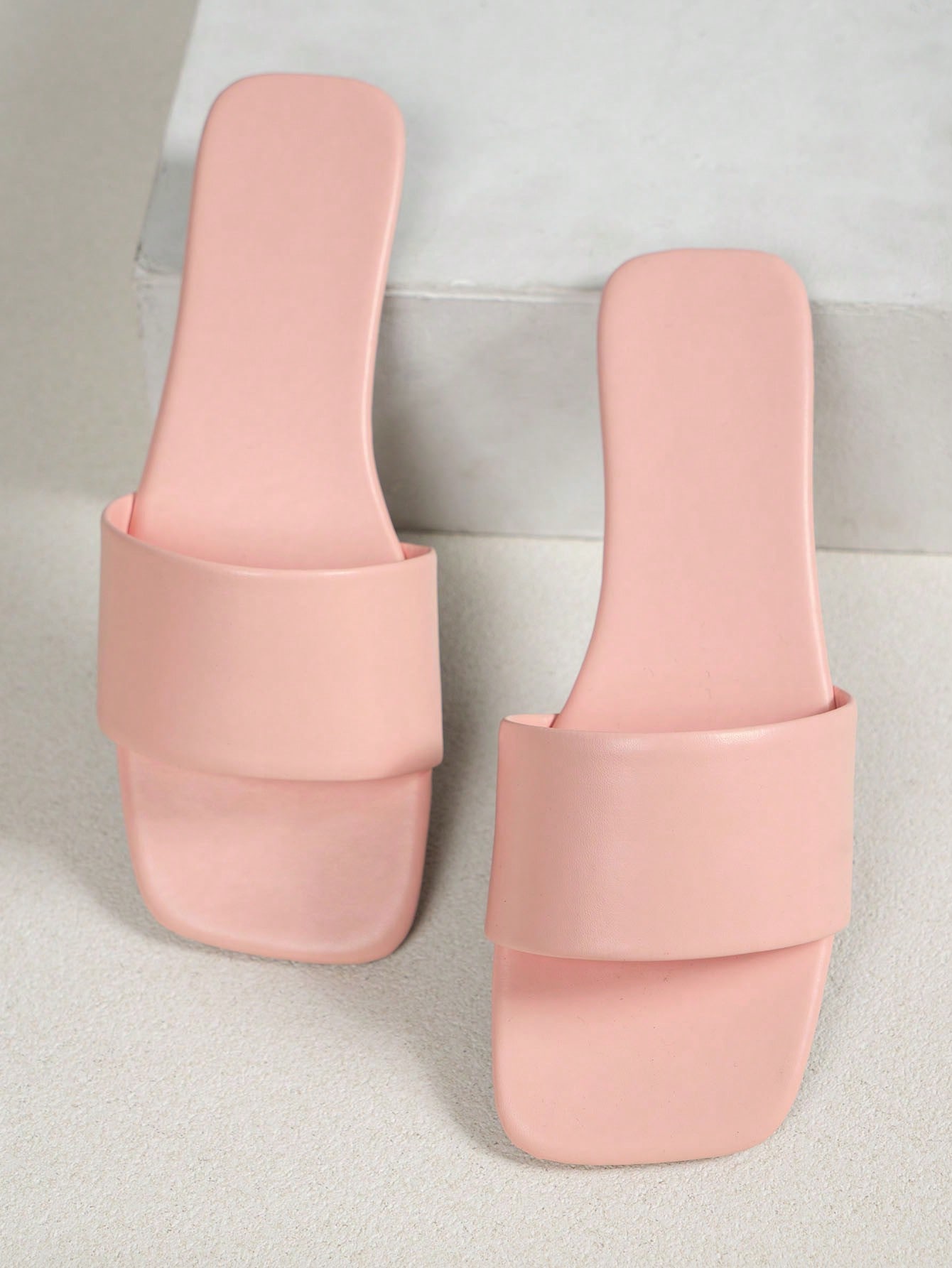 In Baby Pink Women Flat Sandals