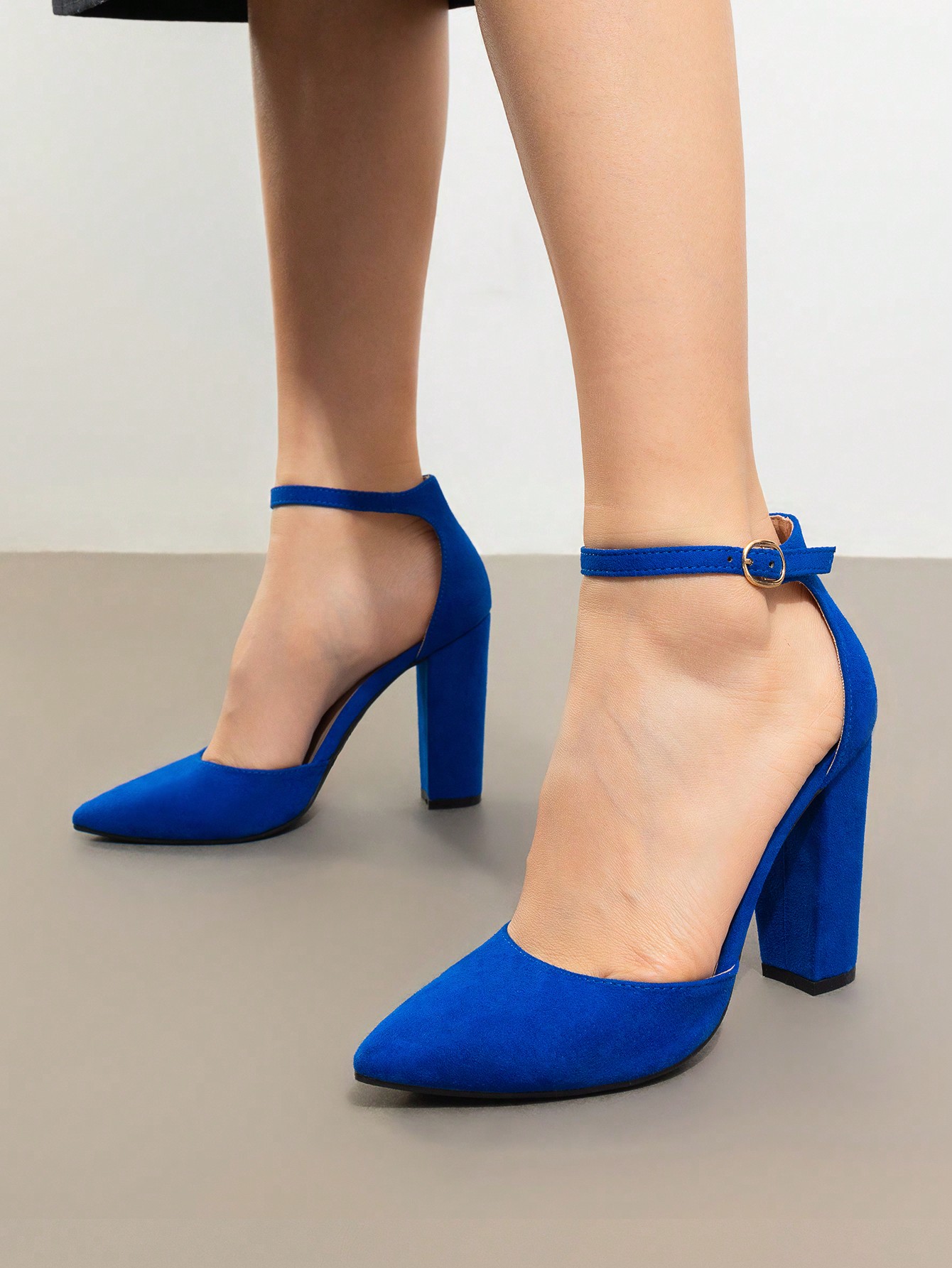 In Royal Blue Women Pumps