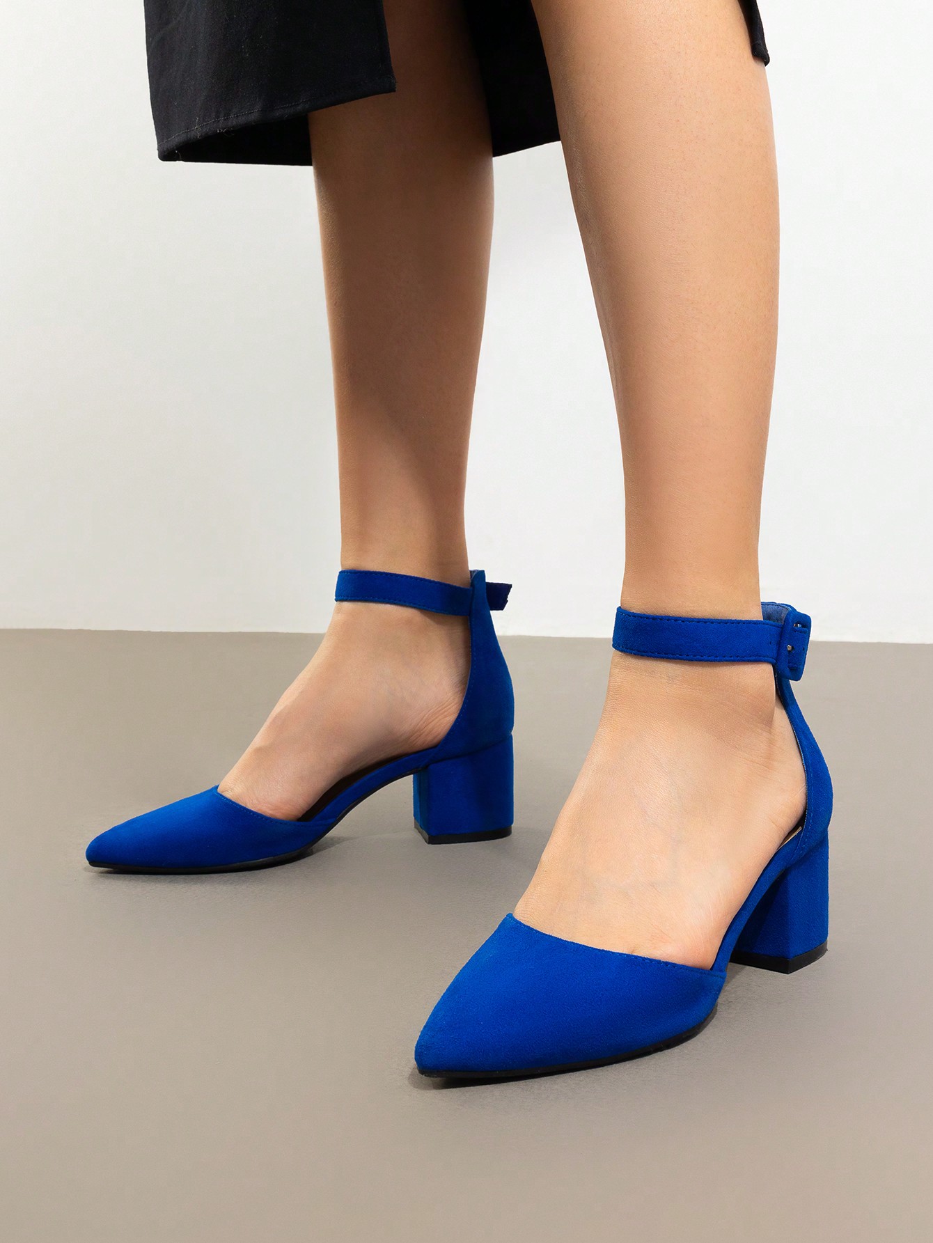 In Royal Blue Women Pumps