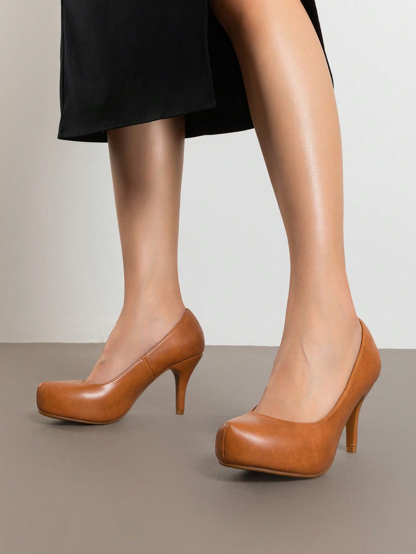 In Coffee Brown Women Pumps