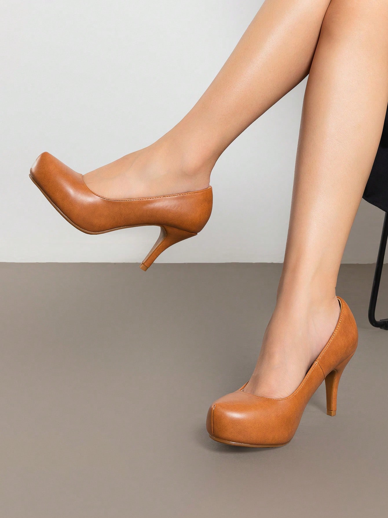 In Coffee Brown Women Pumps