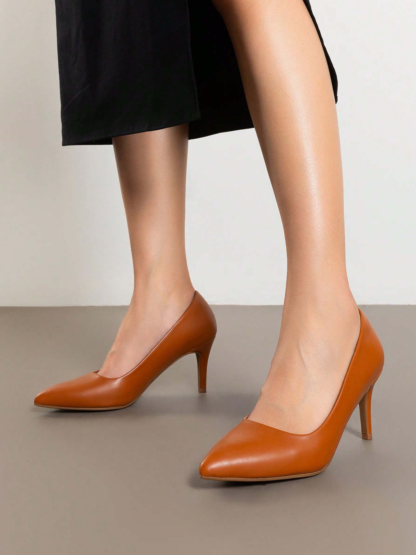 In Coffee Brown Women Pumps