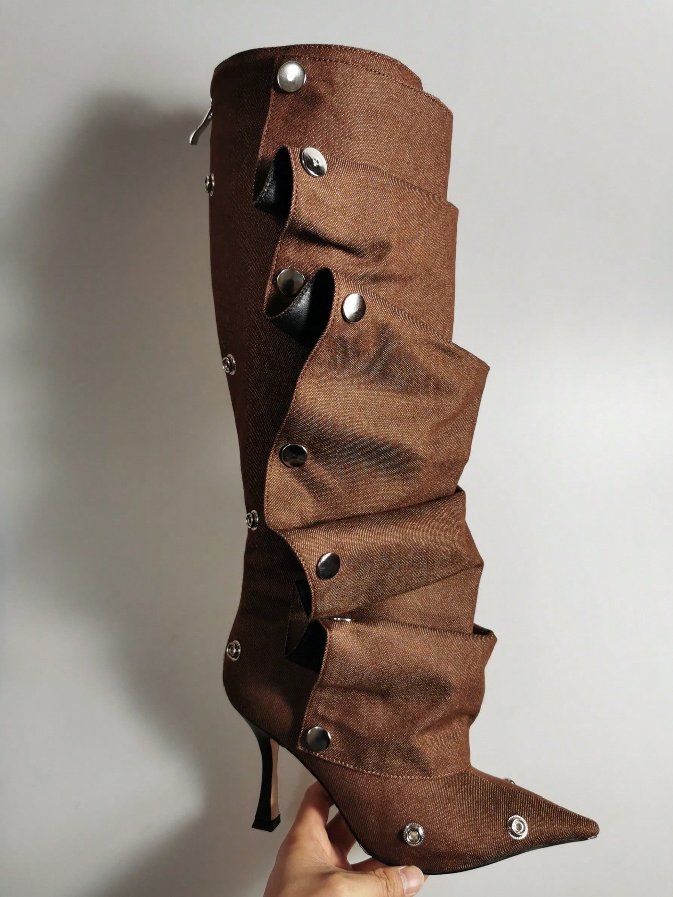 In Coffee Brown Women Fashion Boots