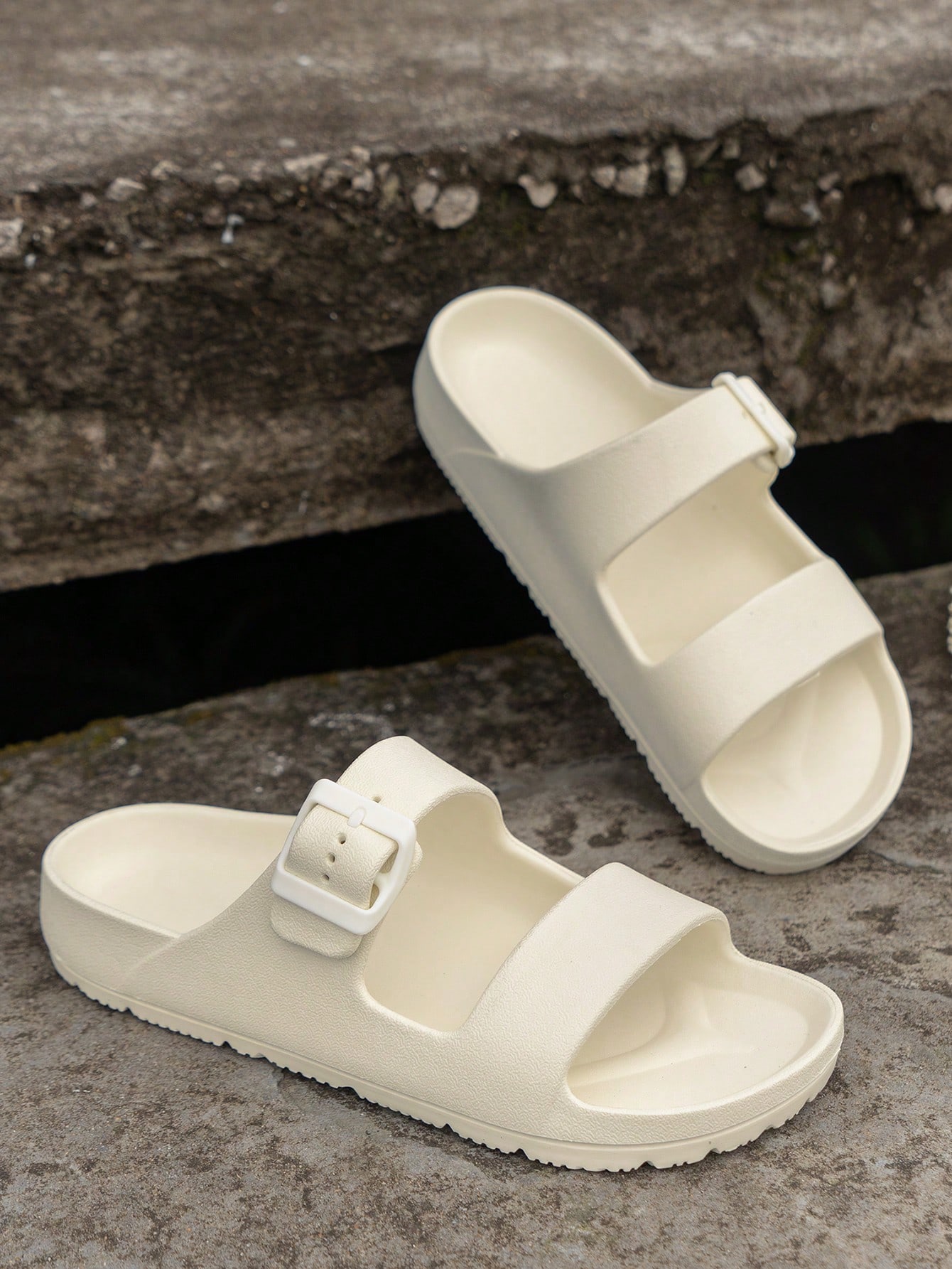 Teen Flat Sandals