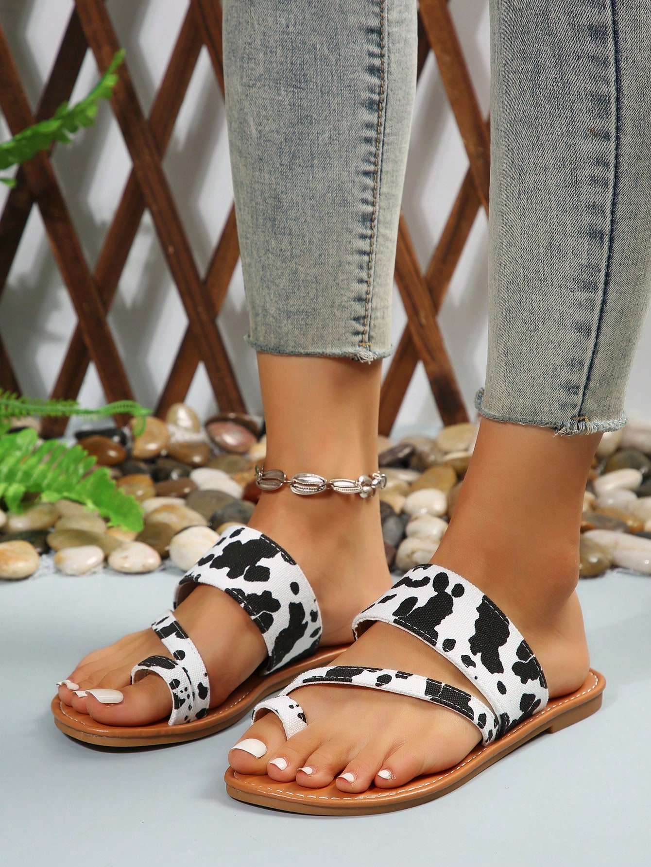 In Black and White Women Sandals