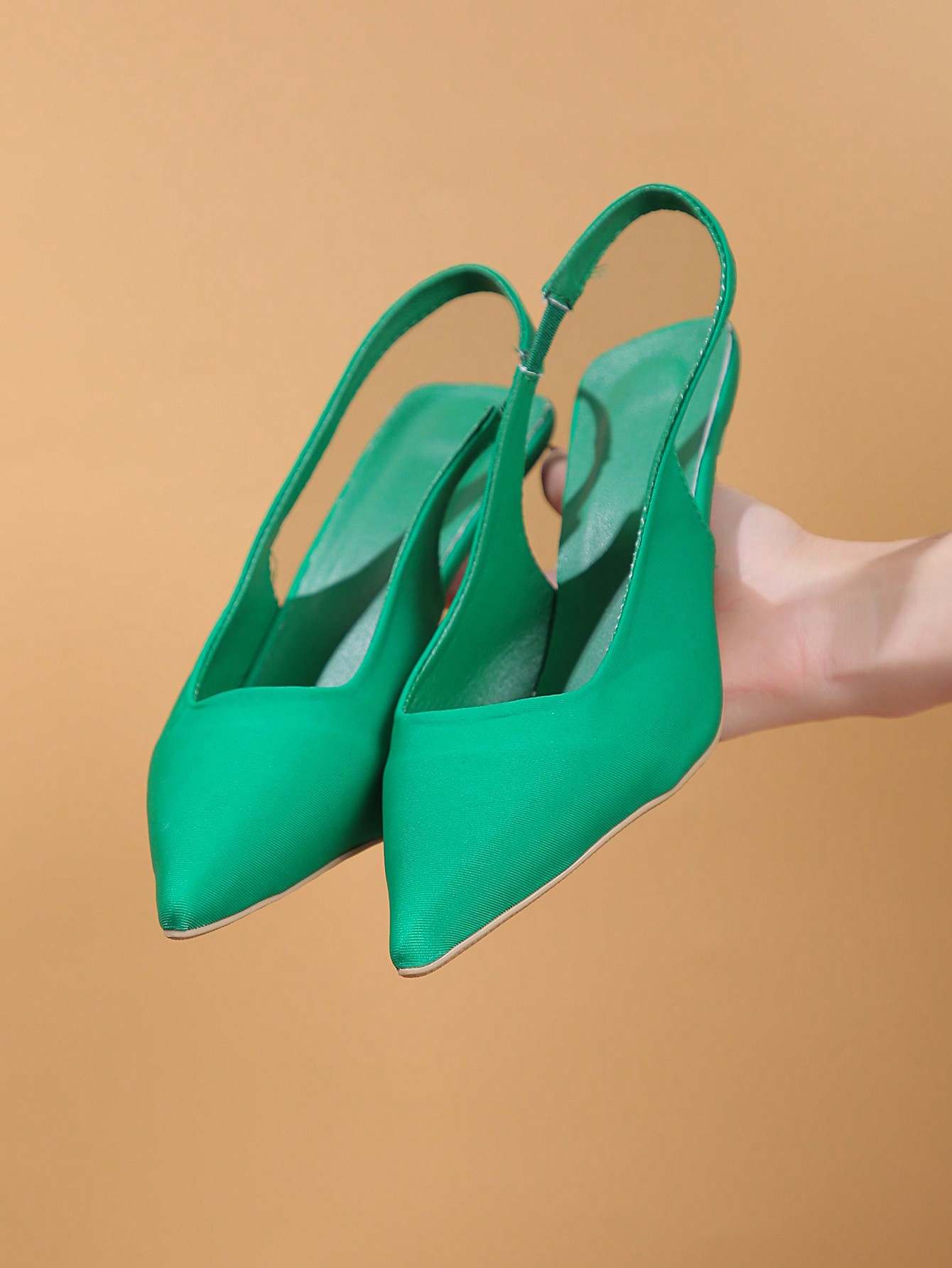 In Green Women Pumps