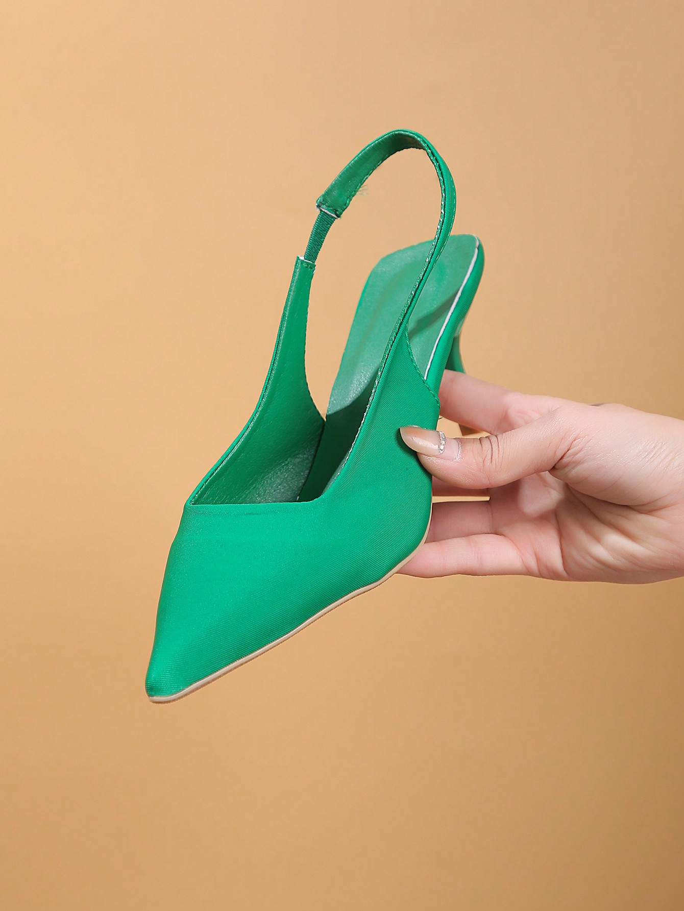 In Green Women Pumps