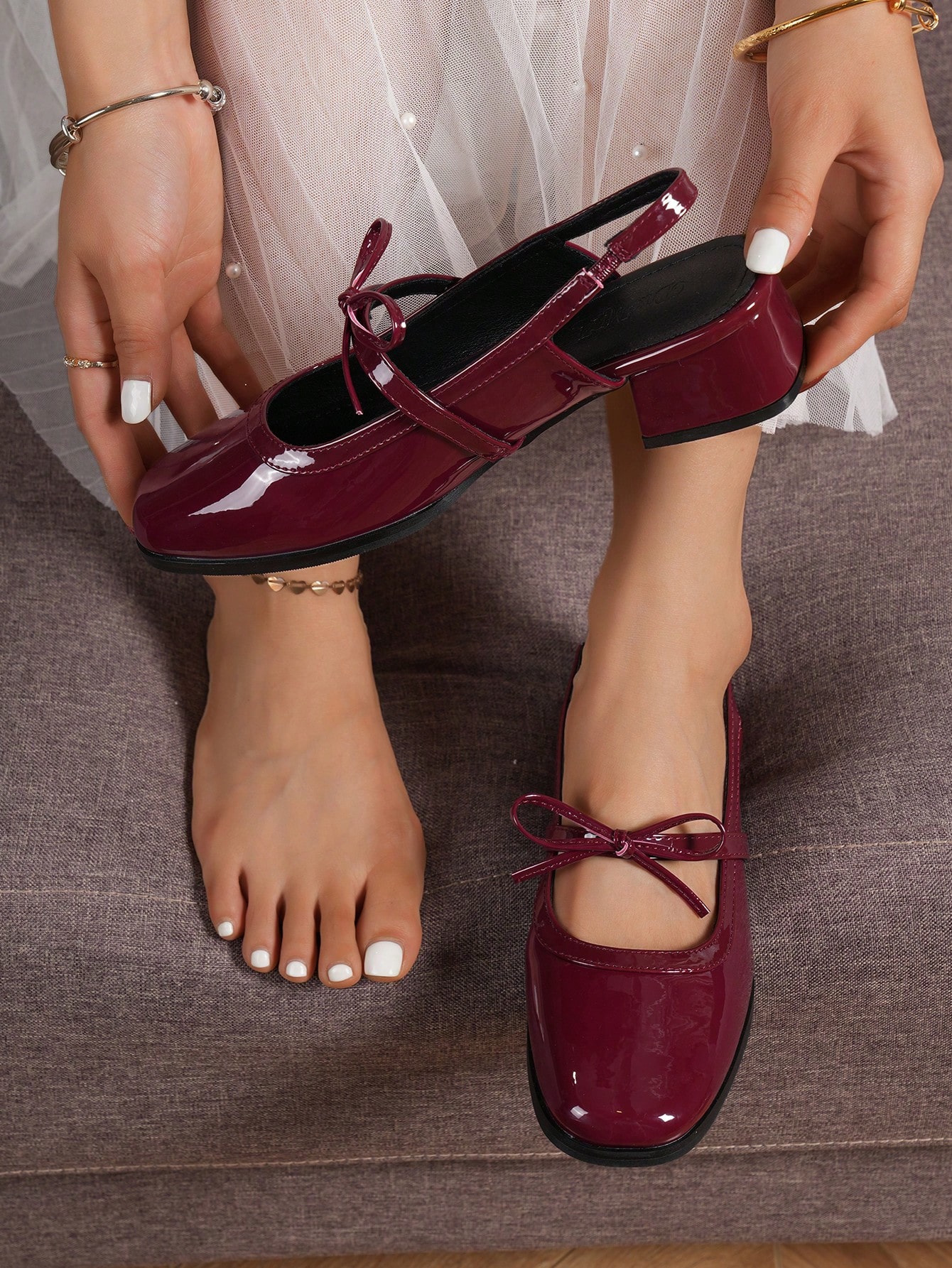 In Burgundy Women Pumps