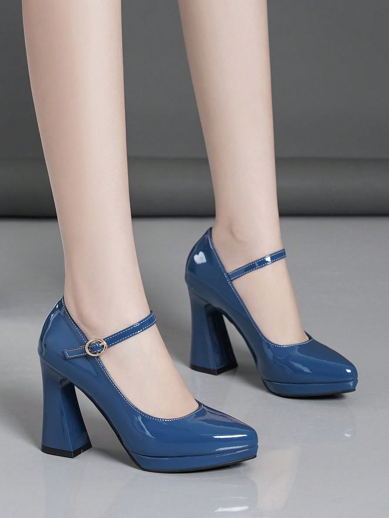 In Blue Women Pumps