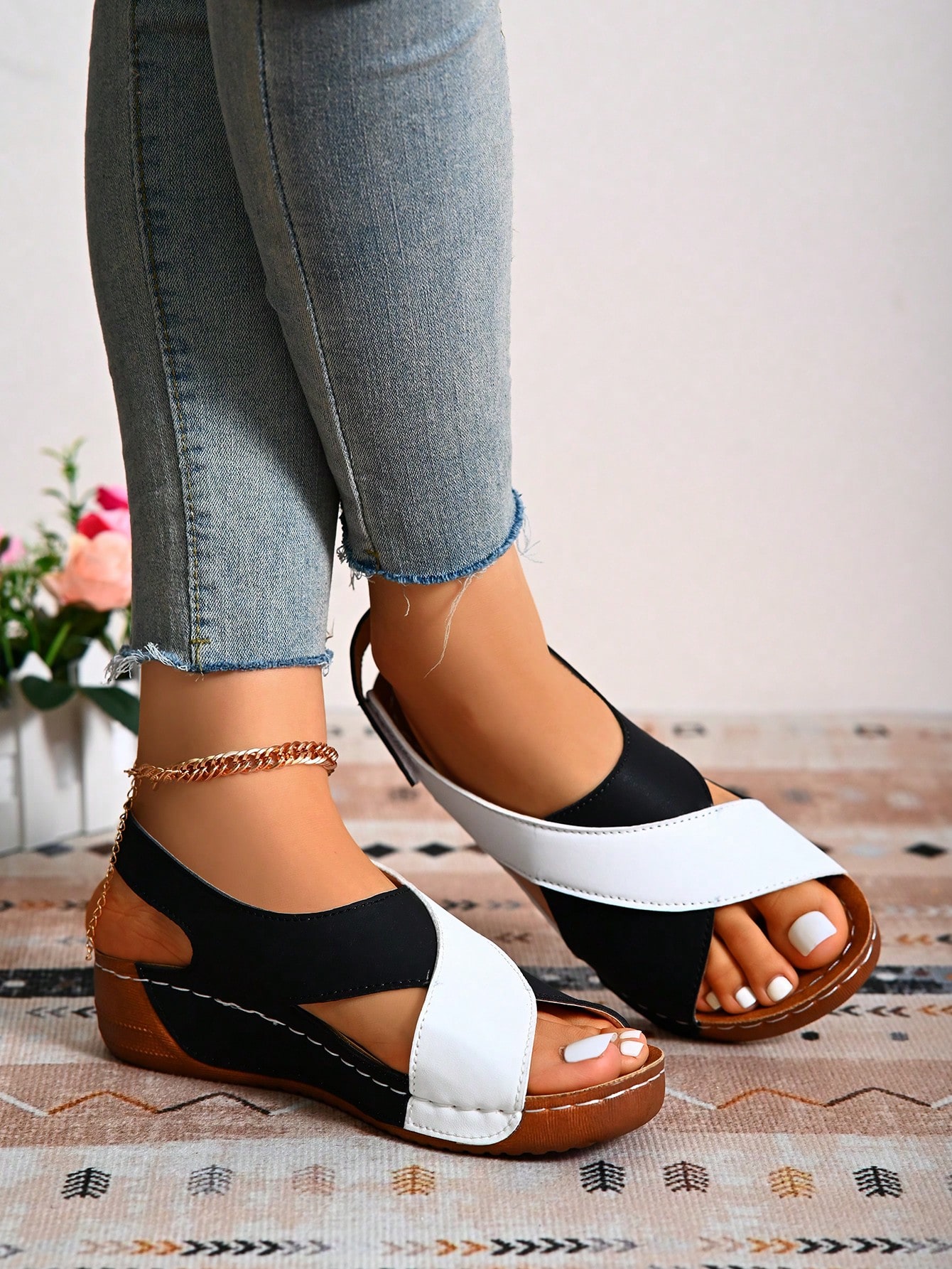 In Black and White Women Sandals