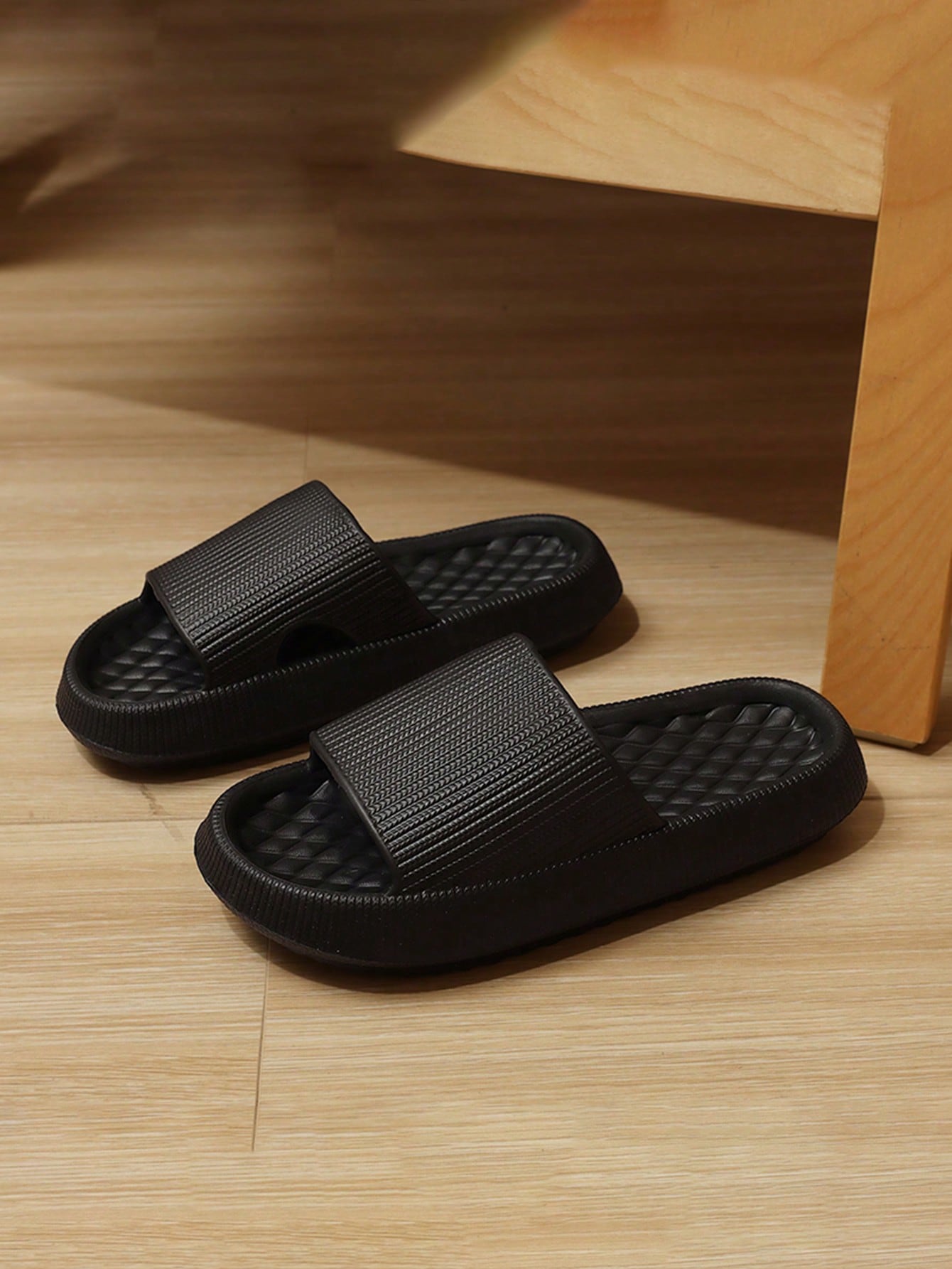 In Black Women Home Slippers