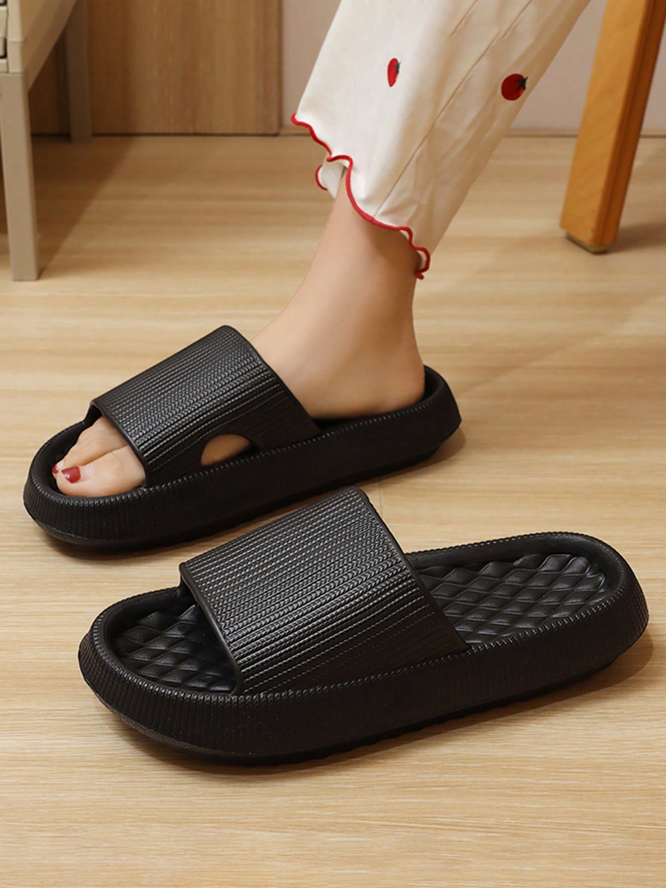 In Black Women Home Slippers