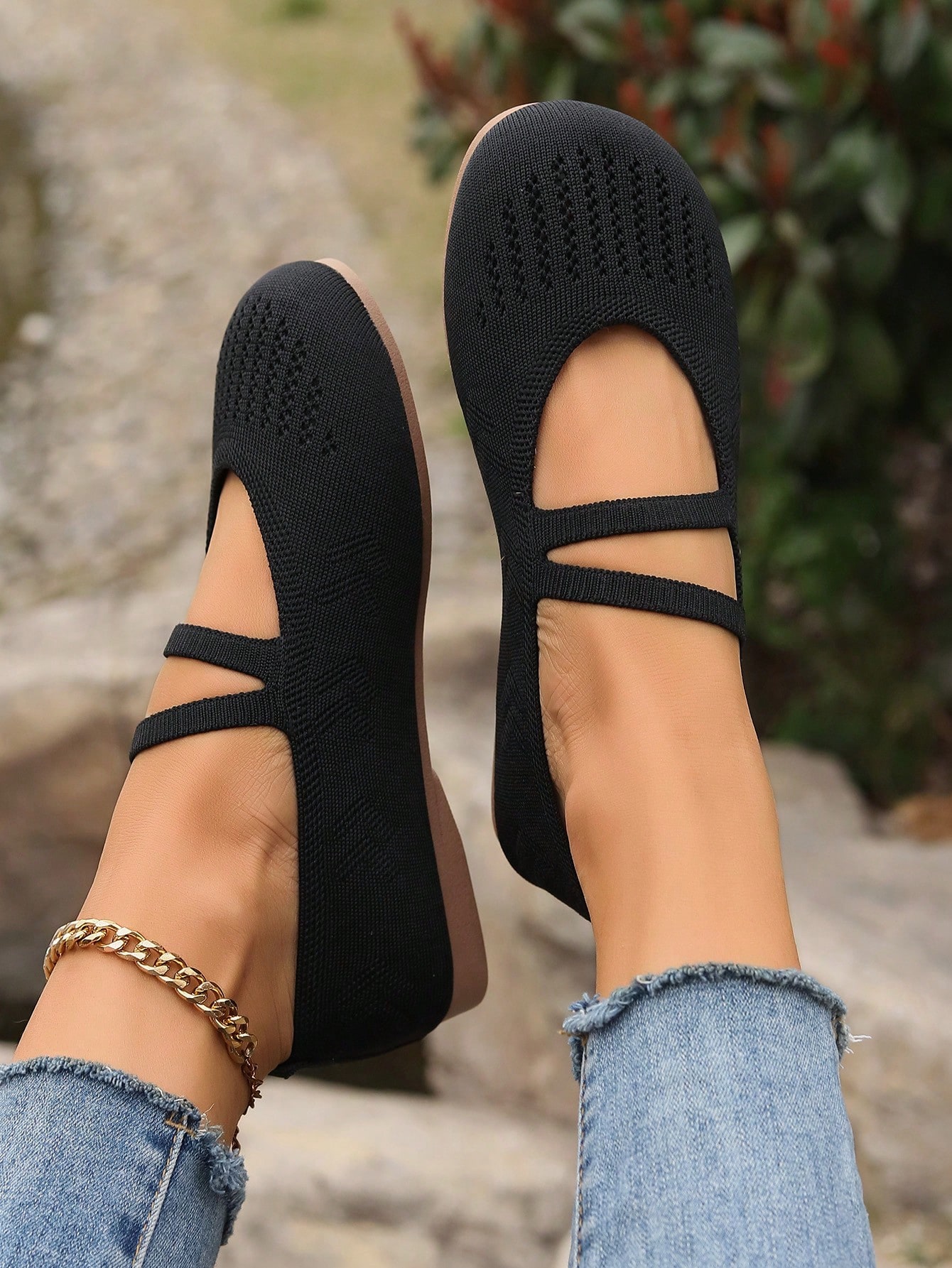 In Black Women Flats