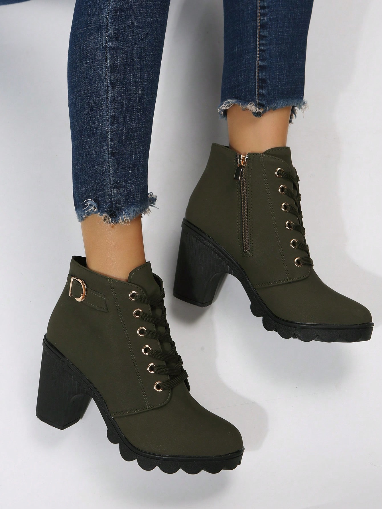 In Green Women Fashion Boots