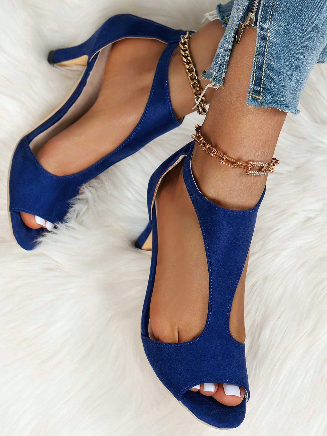 In Blue Women Pumps