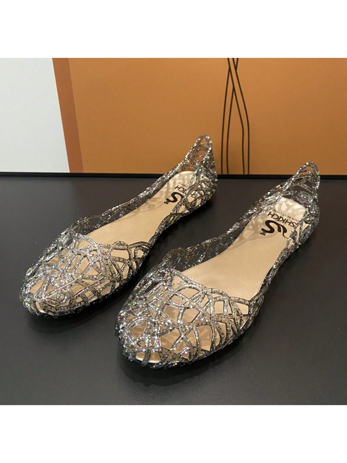 Women Flats Below $9.99