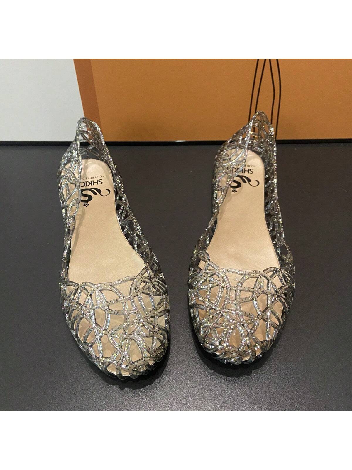 Women Flats Below $9.99