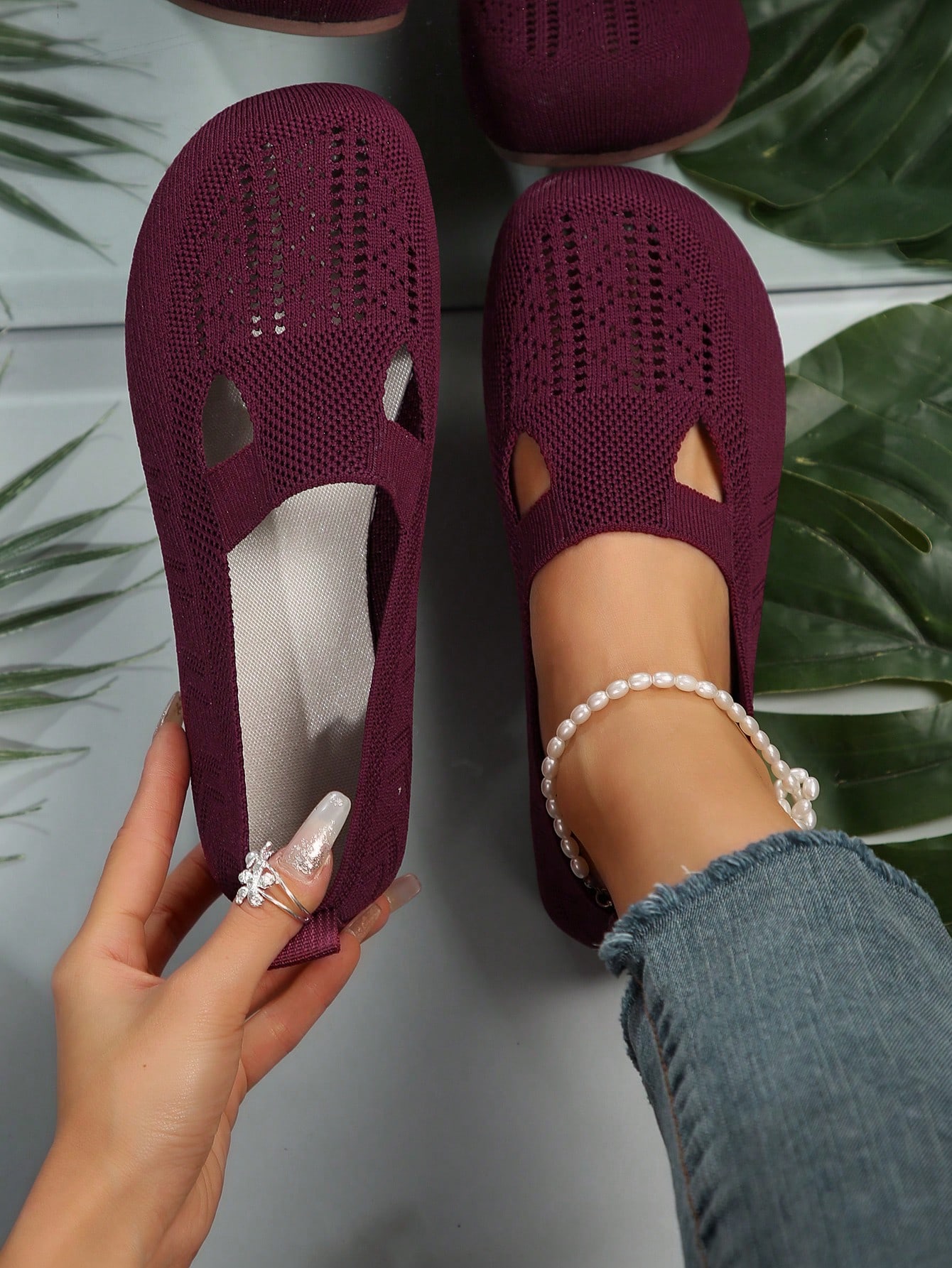 In Burgundy Women Flats