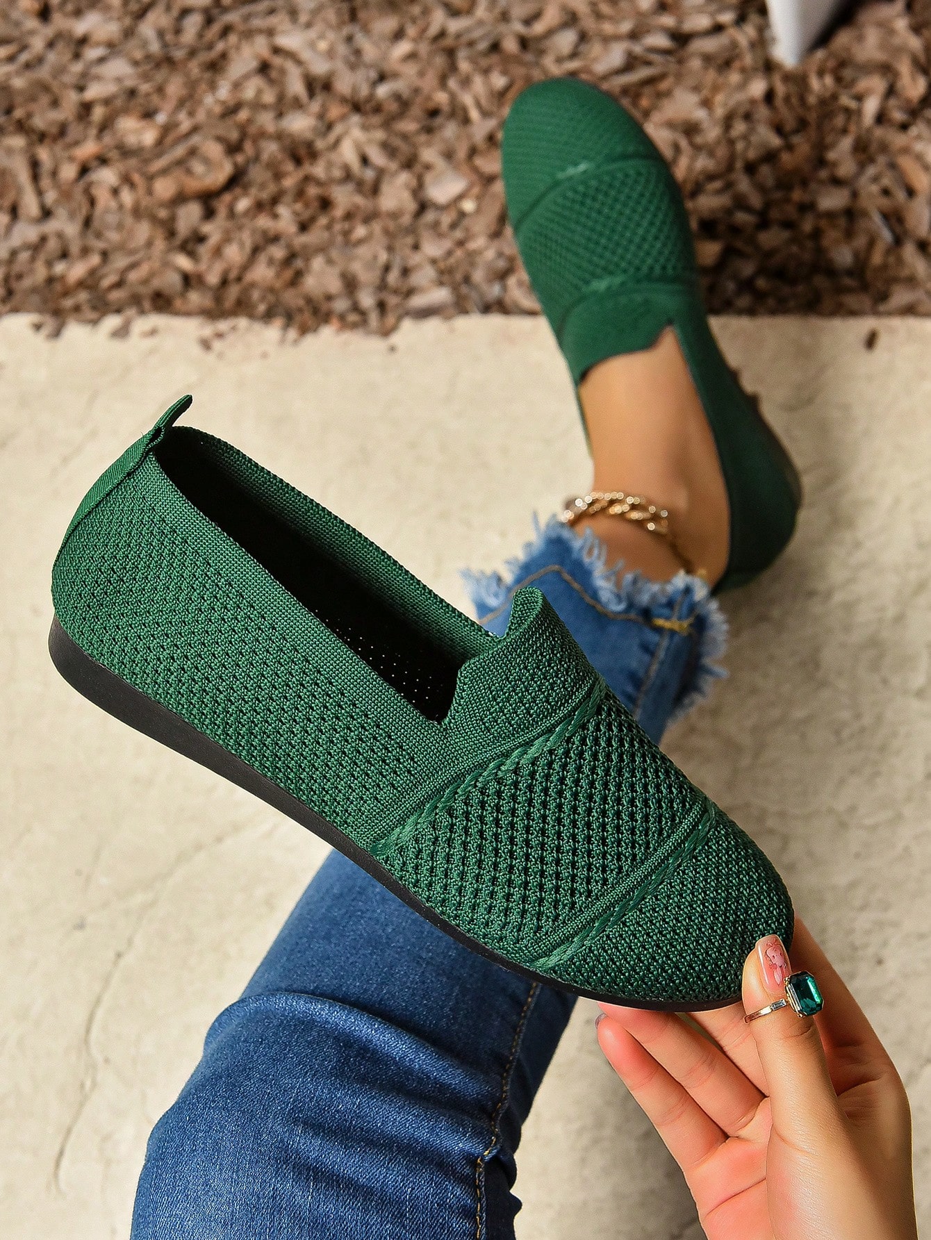 In Green Women Flats