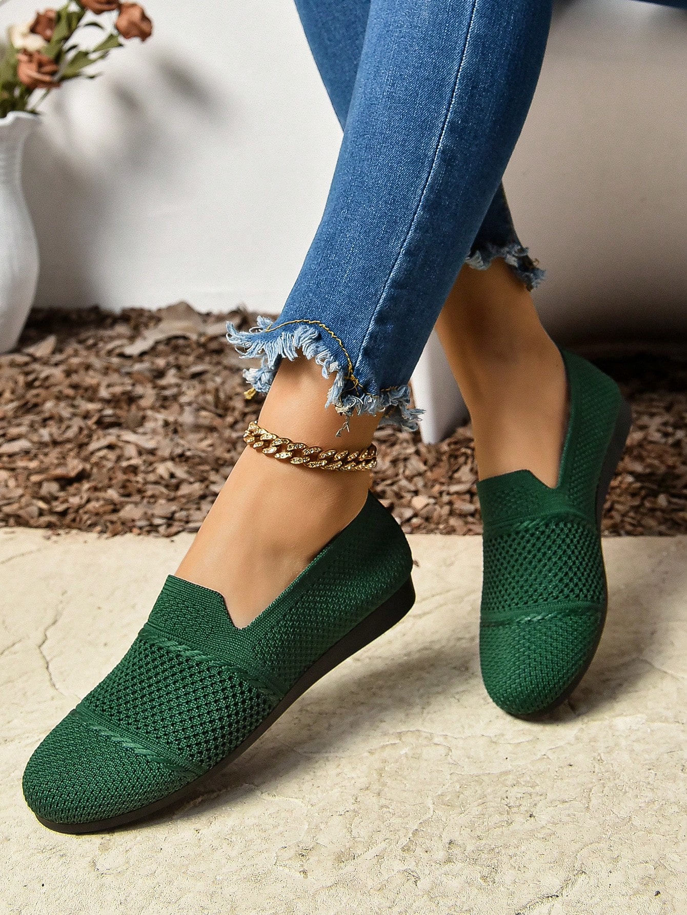 In Green Women Flats